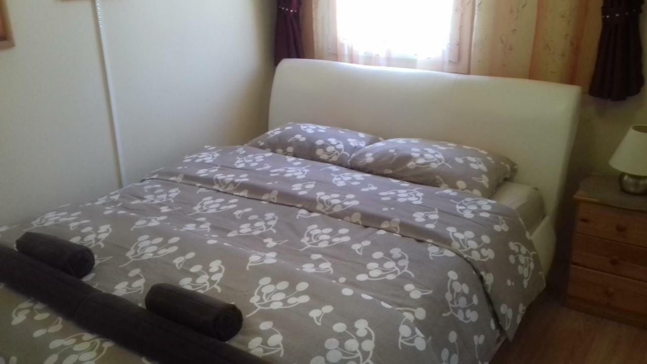 Benelise Apartman Heviz Exterior photo