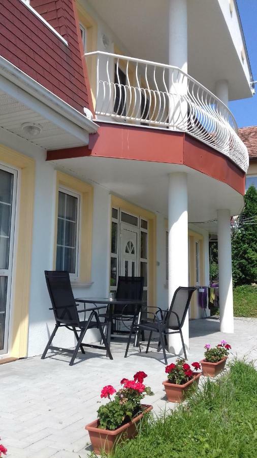 Benelise Apartman Heviz Exterior photo